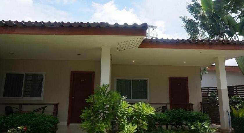 The Park Nangrong Resort Nang Rong Exterior foto