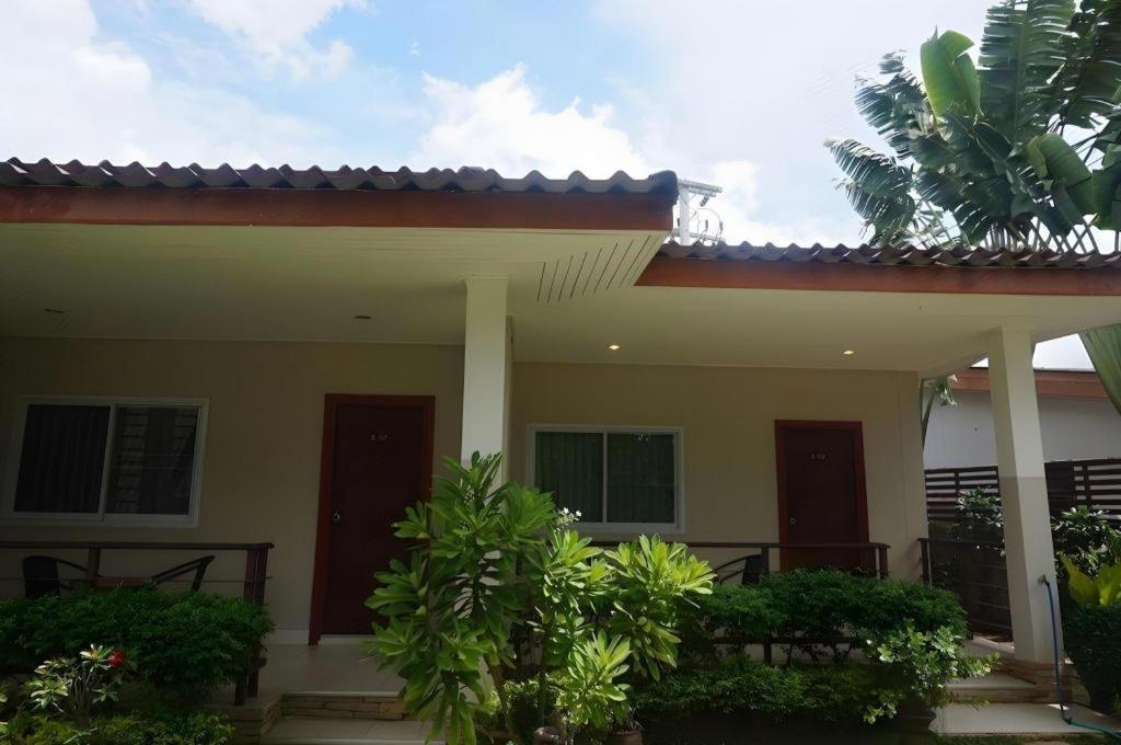 The Park Nangrong Resort Nang Rong Exterior foto