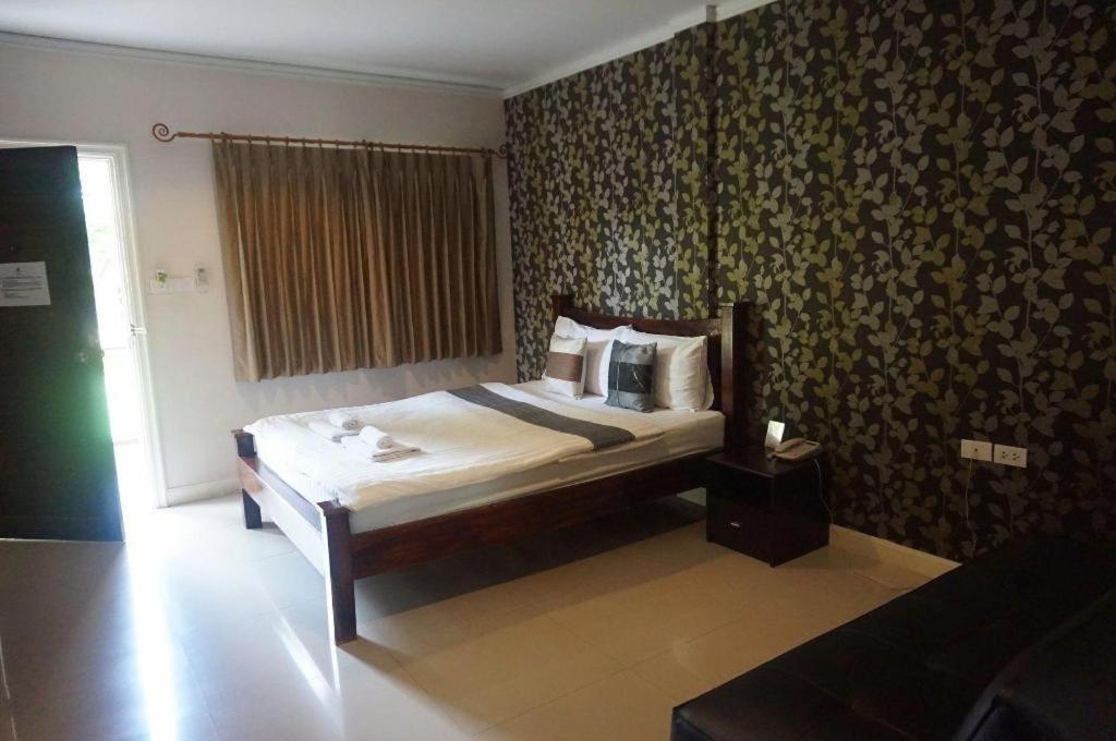 The Park Nangrong Resort Nang Rong Exterior foto